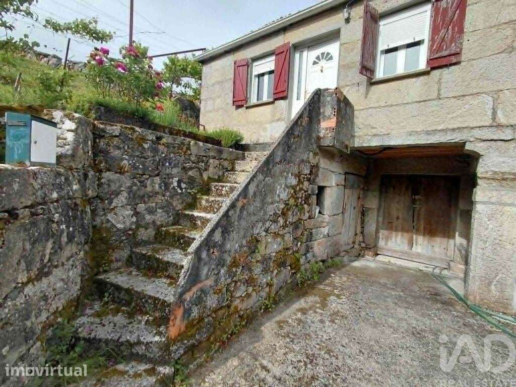 Casa de Campo T2 em Parada do Monte e Cubalhão de 164 m2 - Grande imagem: 2/25