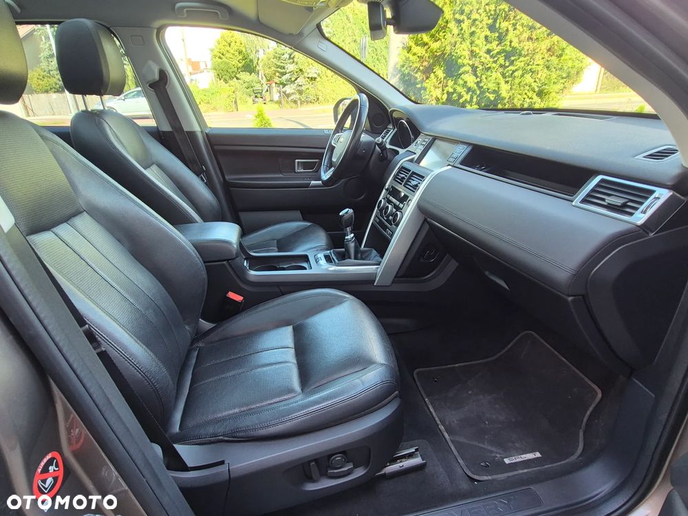 Land Rover Discovery Sport 2.0 D150 SE - 33