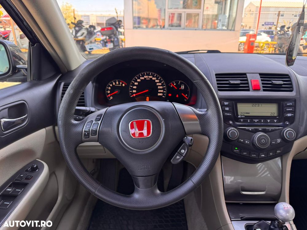 Honda Accord 2.0i Comfort - 16