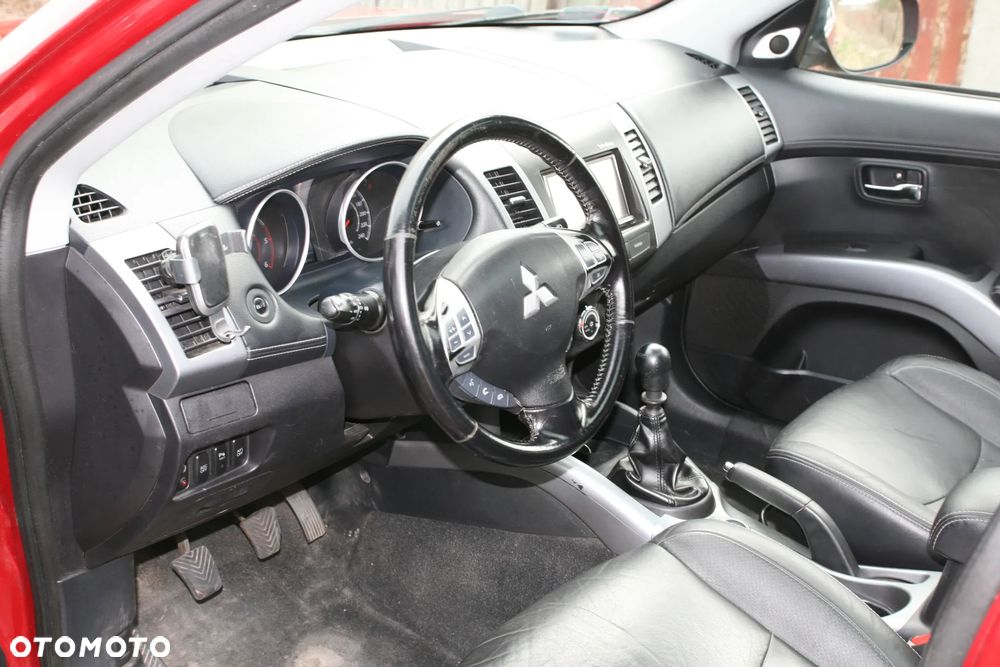 Mitsubishi Outlander 2.0 DID Instyle - 5
