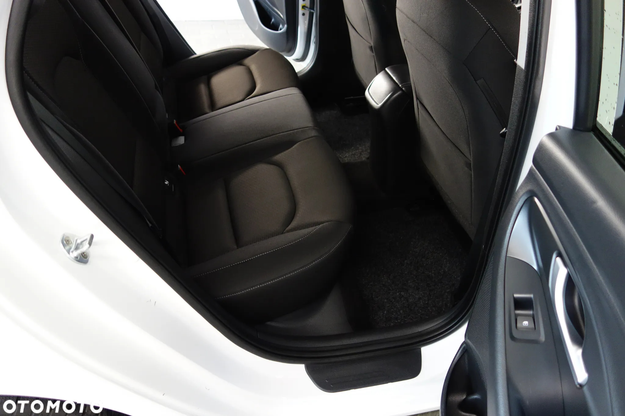 Hyundai i30 1.6 CRDi BlueDrive Classic - 22