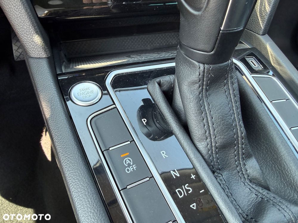 Volkswagen Passat 2.0 TDI SCR Highline DSG - 18