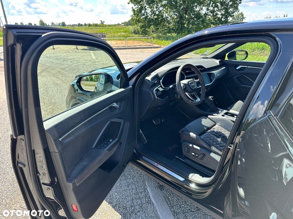 Audi RS Q3 2.5 TFSI quattro S tronic - 22