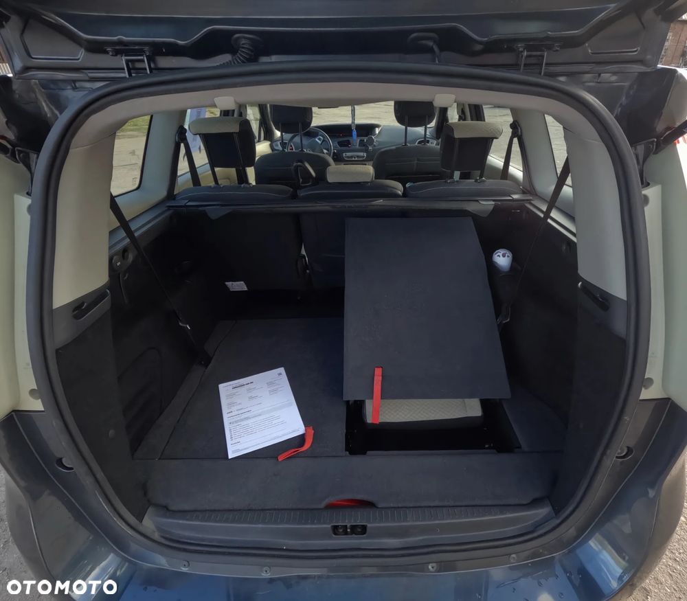 Renault Scenic - 12