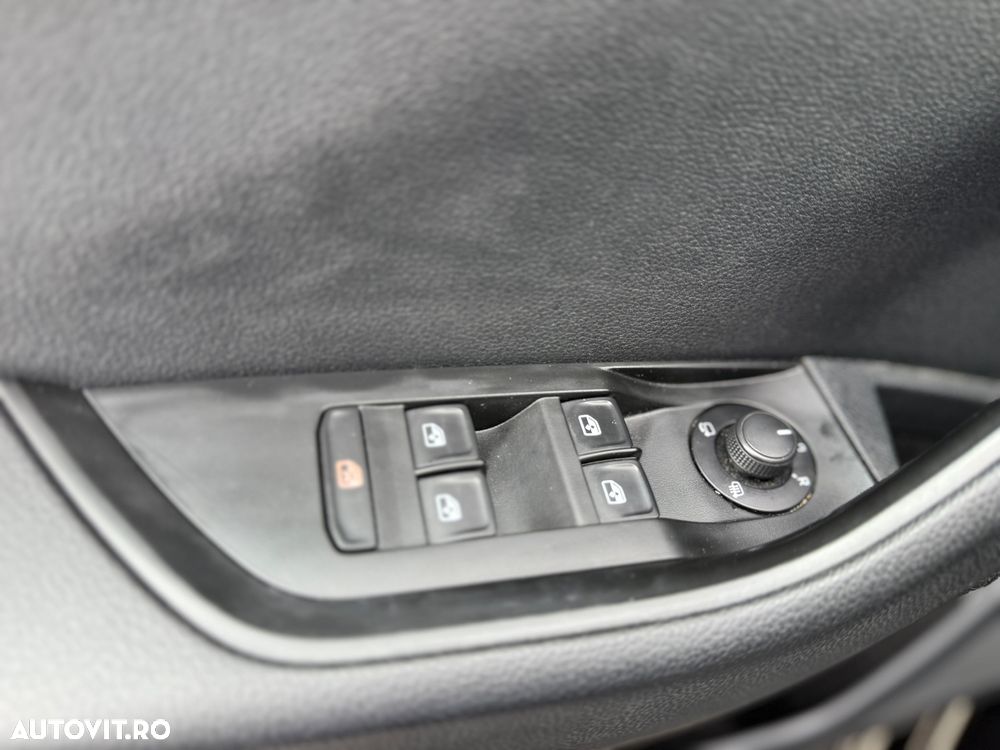 Skoda Superb 2.0 TDI DSG Active - 10