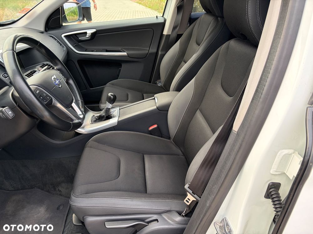 Volvo XC 60 D4 Edition Pro - 18