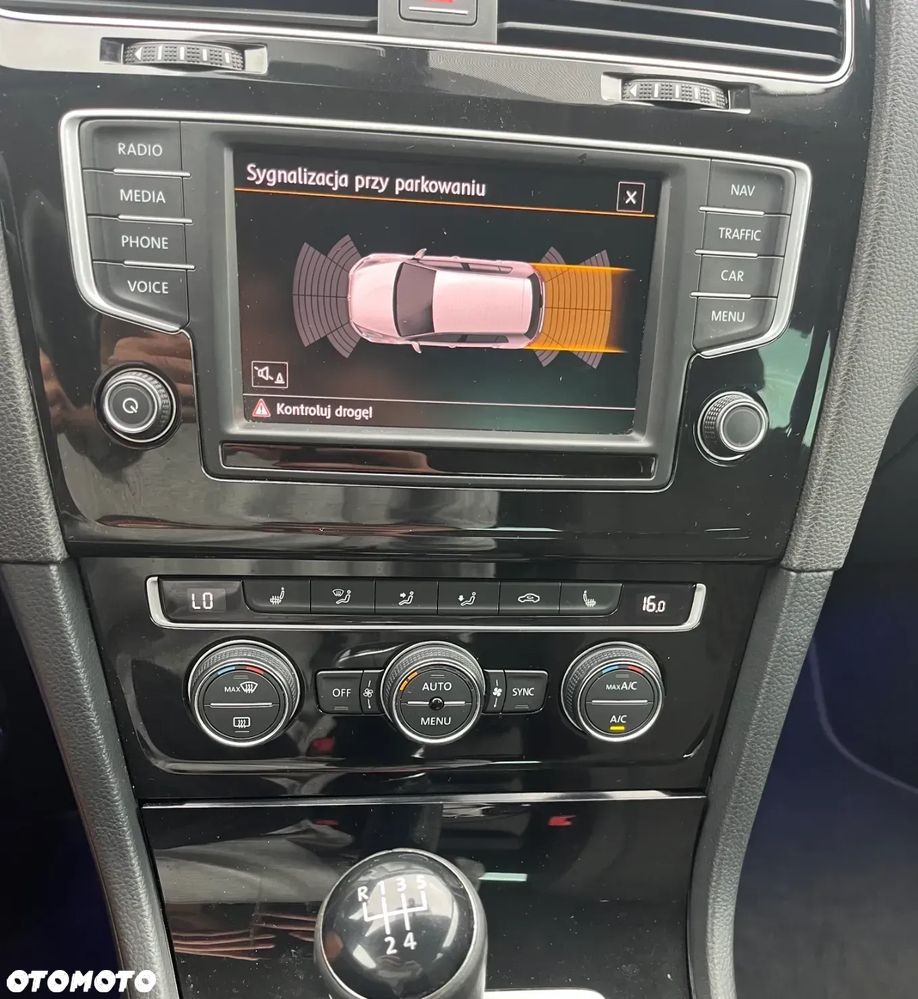 Volkswagen Golf 1.2 TSI BMT Trendline - 10