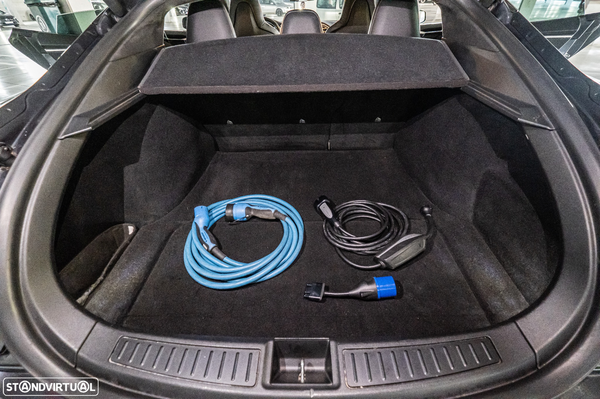 Tesla Model S 85 - 43