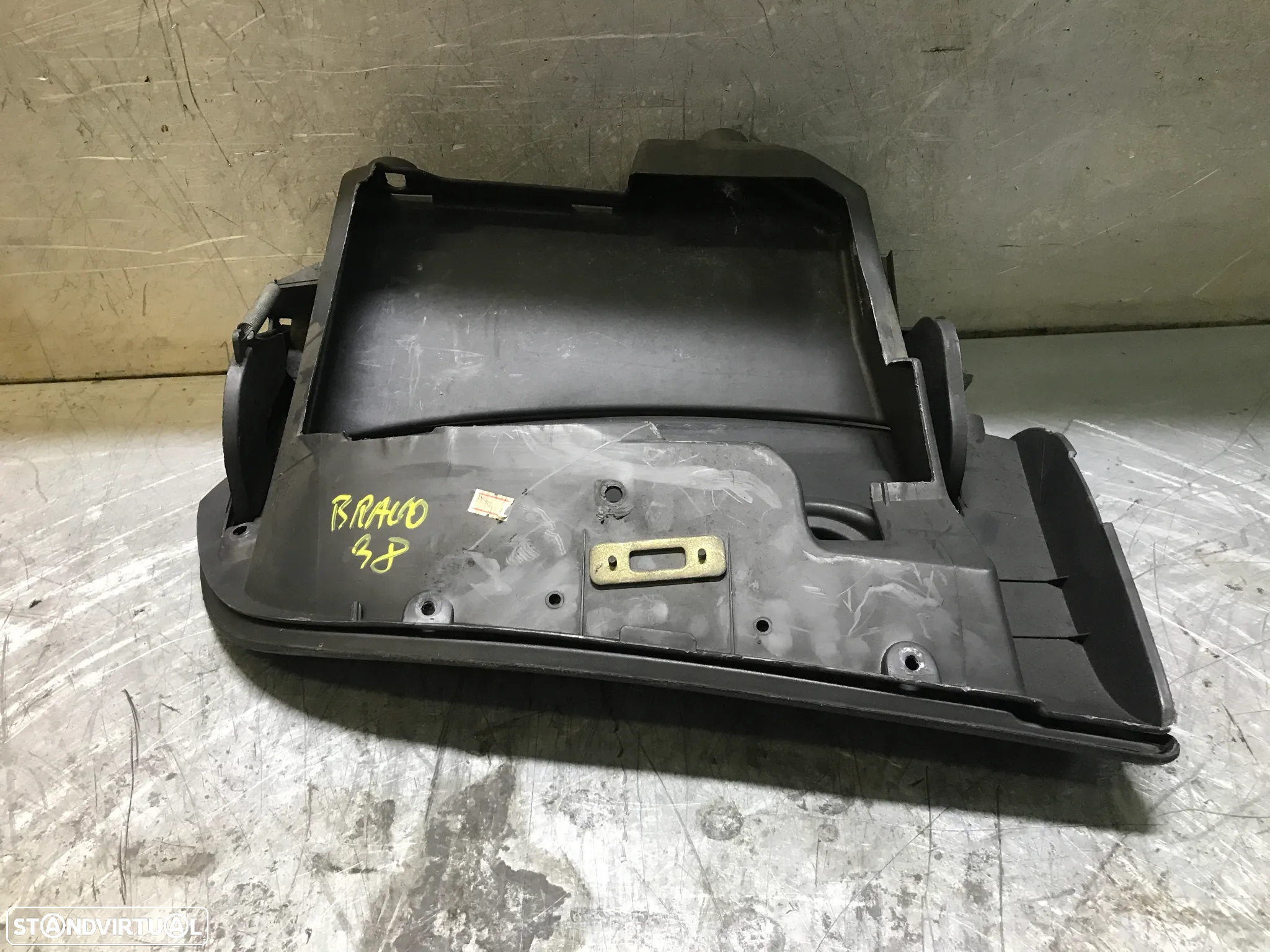 PORTA LUVAS FIAT BRAVO / MAREA - 2