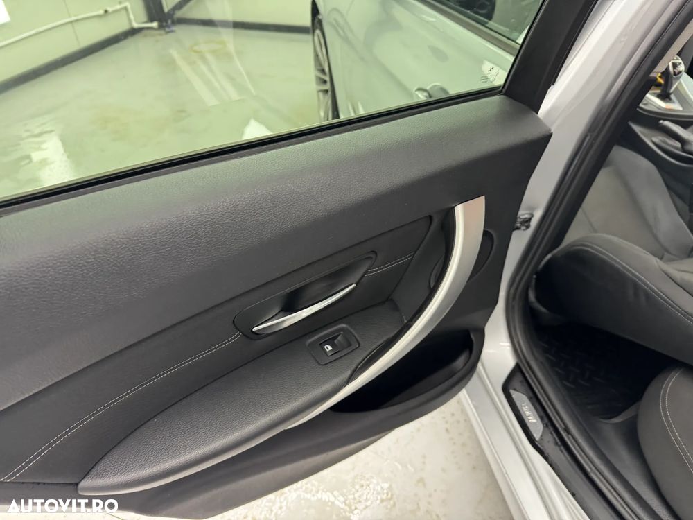 BMW Seria 3 320d Aut. Sport Line - 18