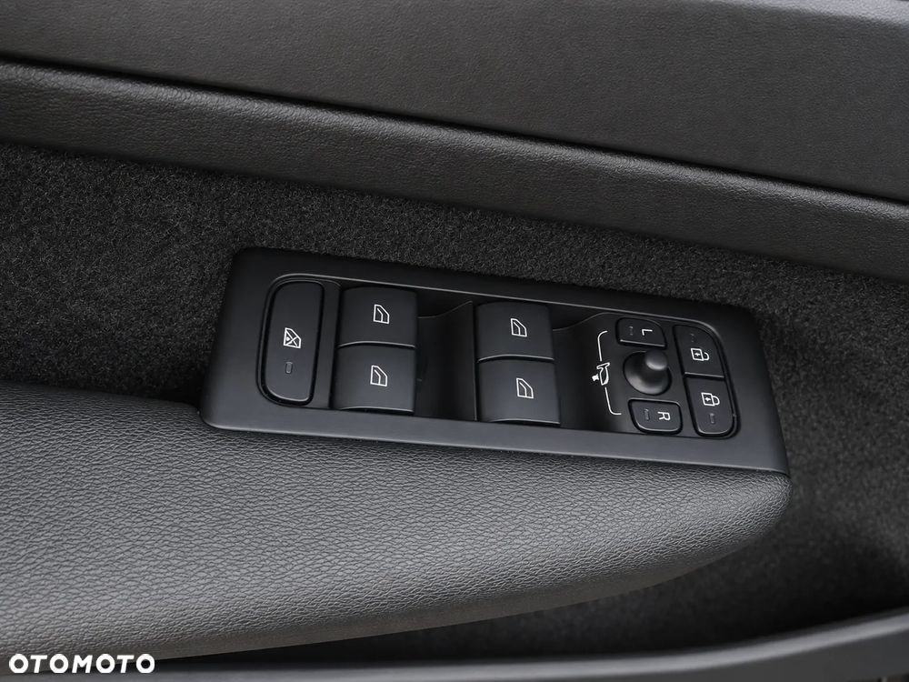 Volvo XC 40 T2 Momentum - 16