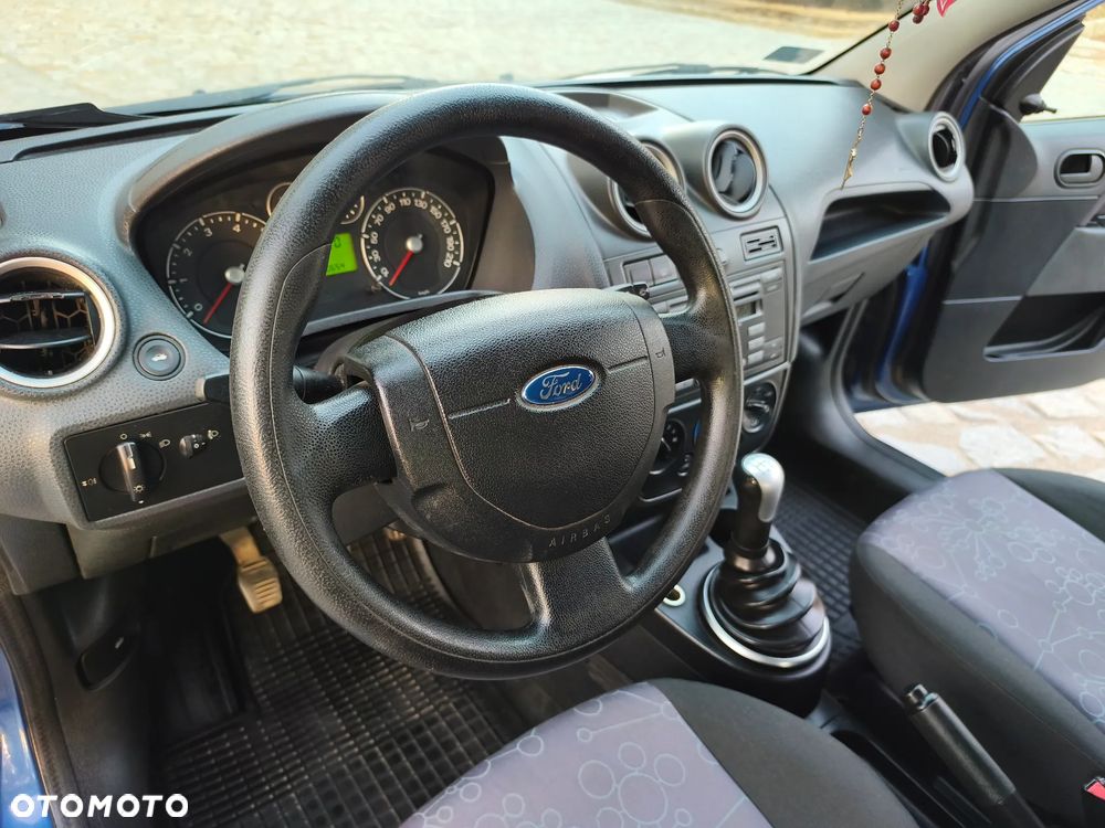 Ford Fiesta - 18