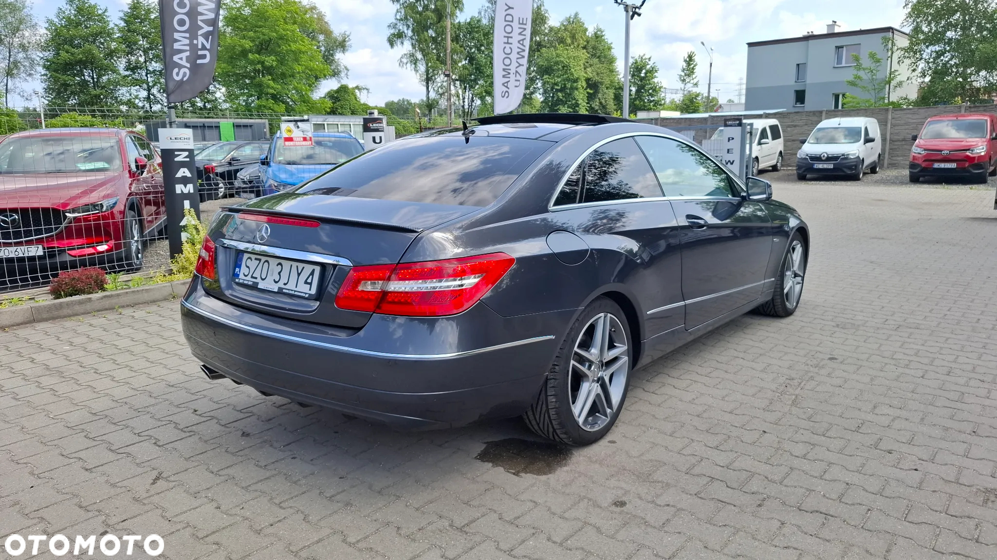 Mercedes-Benz Klasa E 250 CDI Coupe 7G-TRONIC - 13