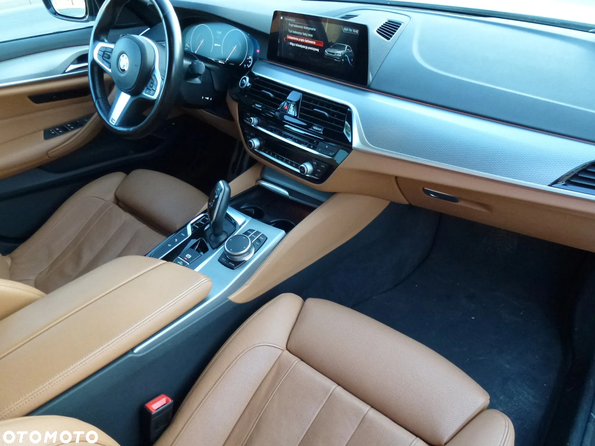 BMW Seria 5 530e iPerformance - 14