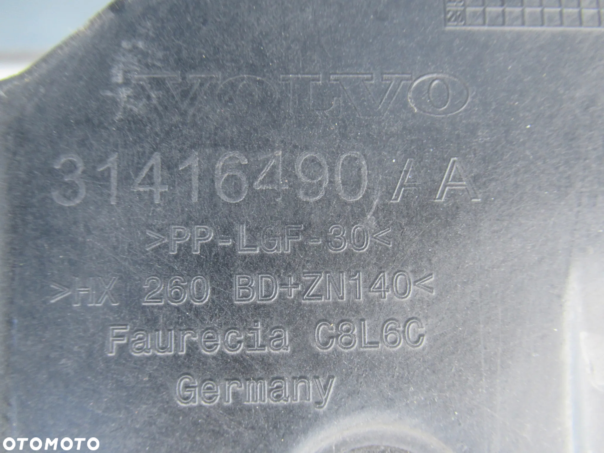 PAS PRZEDNI PRZÓD WZMOCNIENIE CZOŁOWE VOLVO V40 II 31416490 31416490AA 2012 - 17