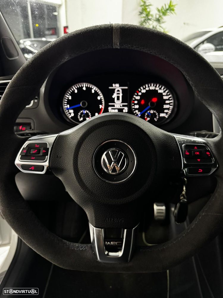 VW Polo 2.0 TSI R WRC - 14