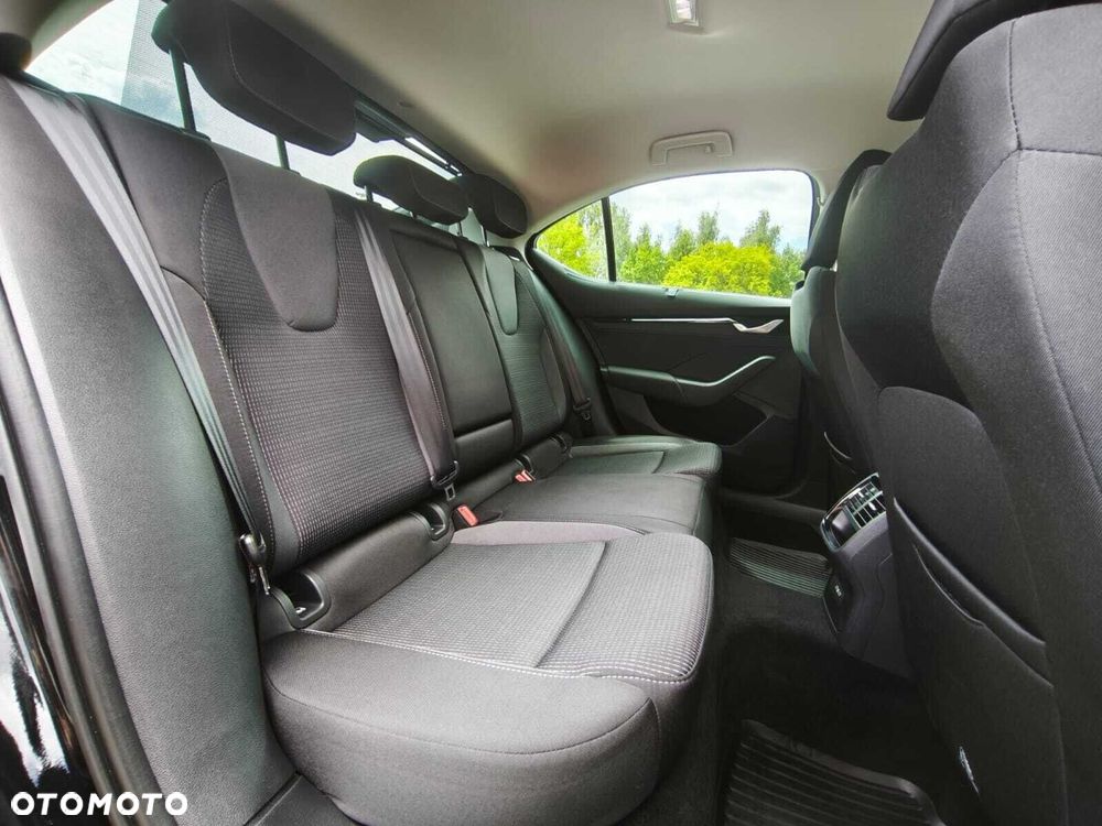 Skoda Octavia 1.5 TSI Selection - 10