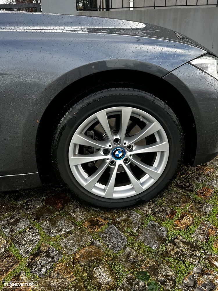 BMW 330 - 13