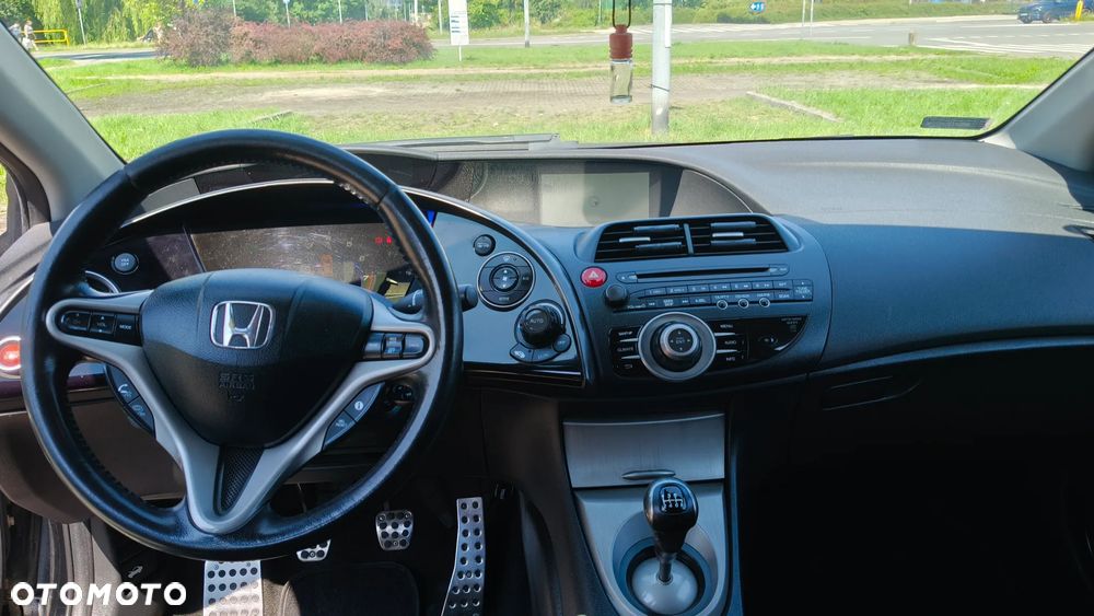 Honda Civic 1.8 Executive - 16