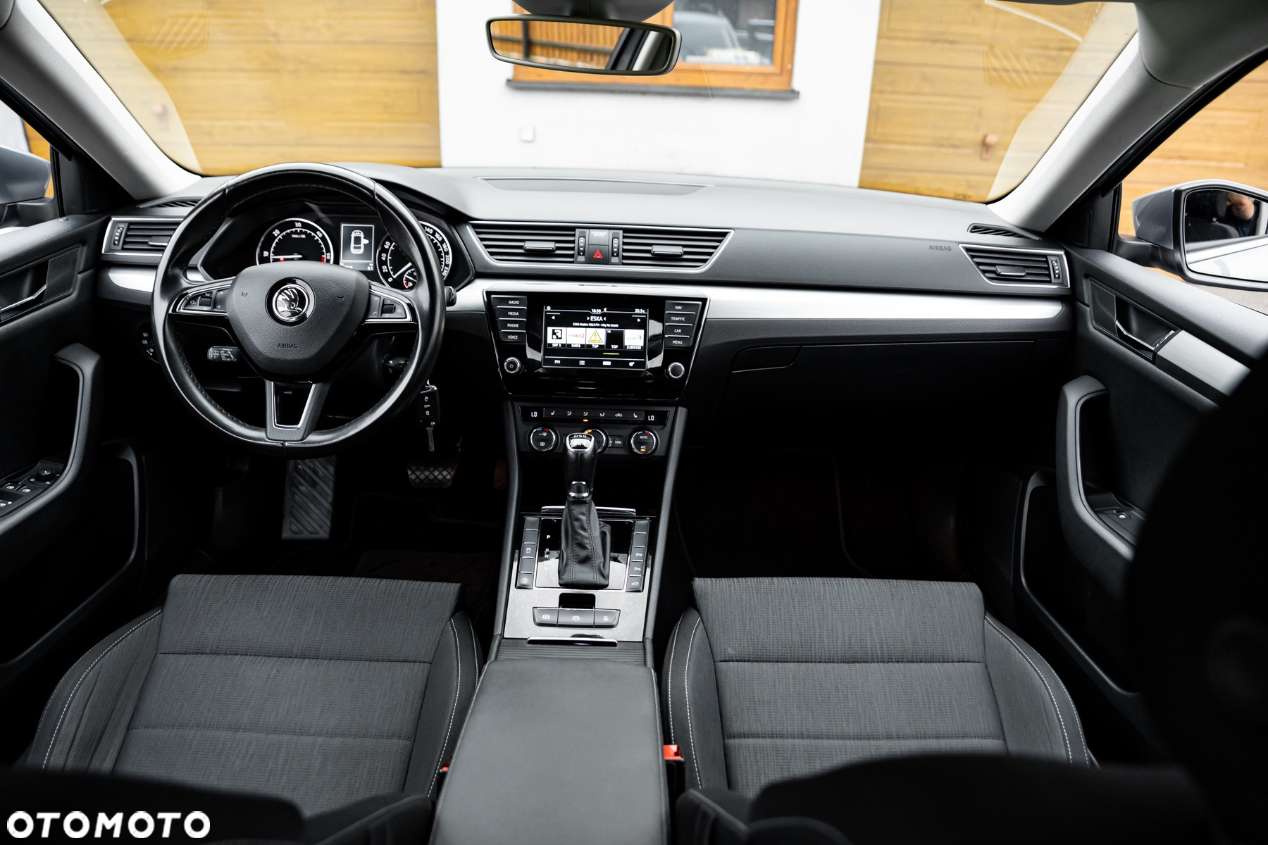 Skoda Superb Combi 2.0 TDI 4x4 DSG Ambition - 27