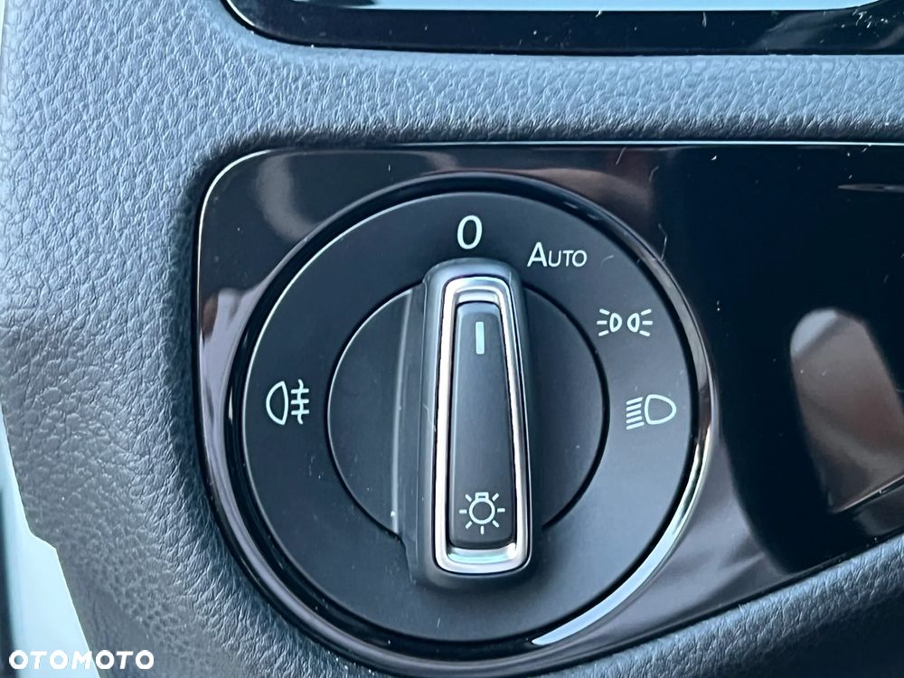 Volkswagen Golf GTI 2.0 TSI OPF DSG Performance - 22