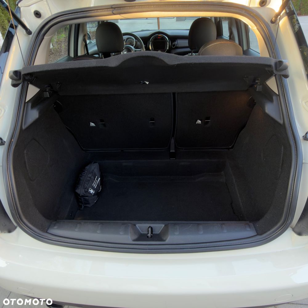 MINI Cooper Standard - 18