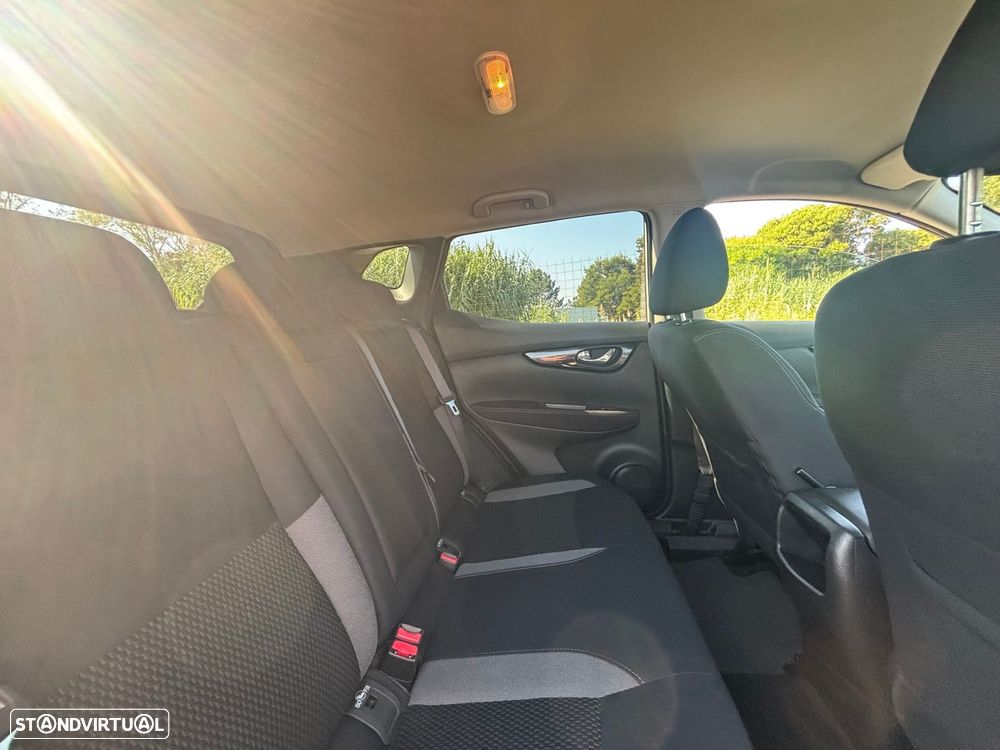 Nissan Qashqai 1.5 dCi N-Connecta - 8