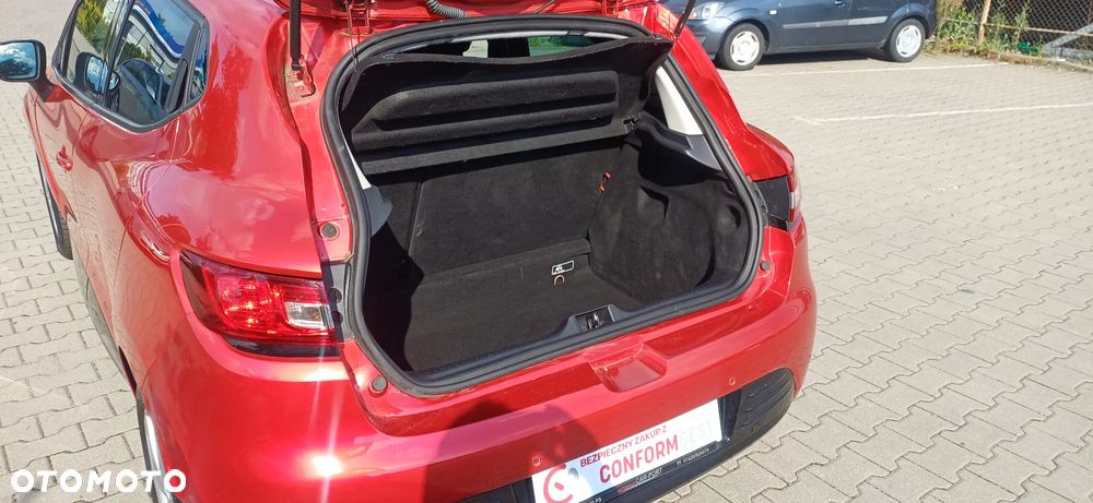 Renault Clio 1.2 16V 75 Limited - 10