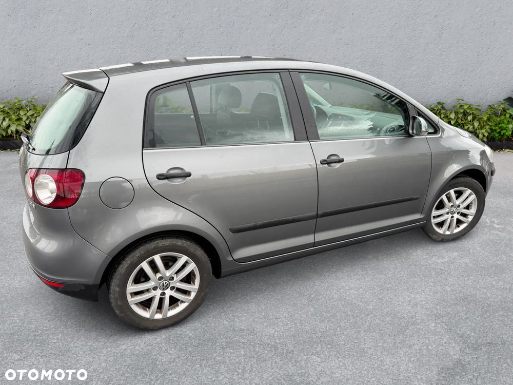 Volkswagen Golf Plus 1.6 FSI Tour - 7