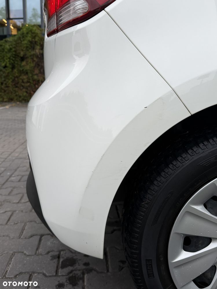Kia Rio - 17
