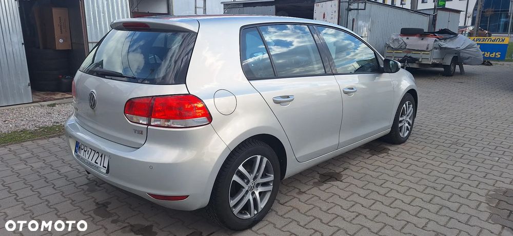 Volkswagen Golf 1.6 TDI Trendline DSG - 5