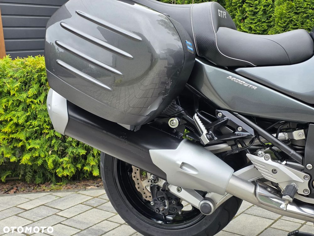 Kawasaki GTR - 10