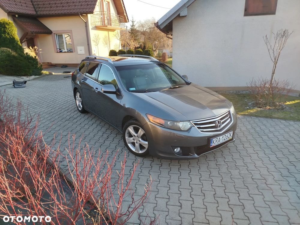 Honda Accord 2.0 Executive - 1