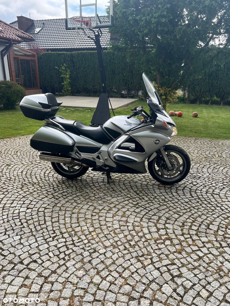 Honda ST - 2