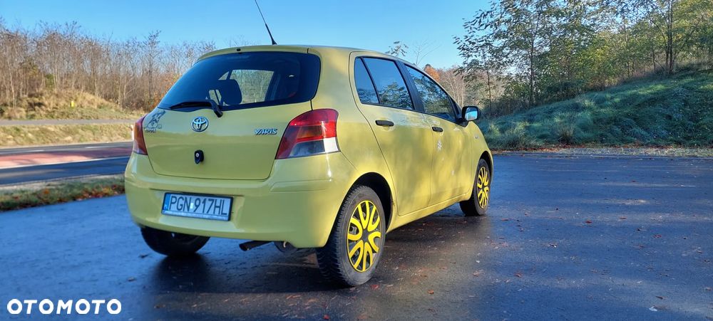 Toyota Yaris 1.33 Luna - 6