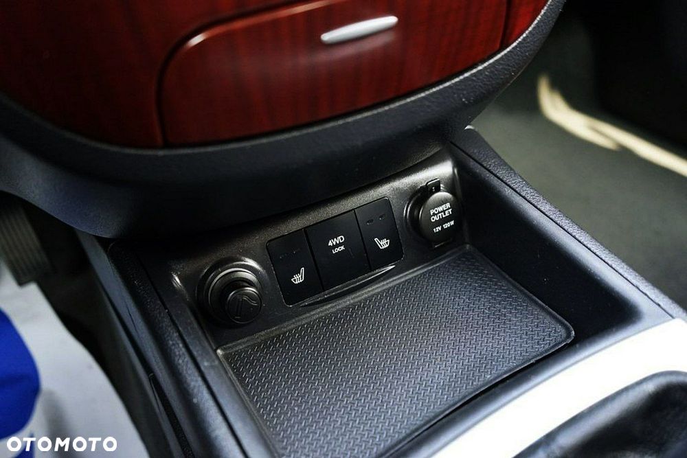 Hyundai Santa Fe - 25