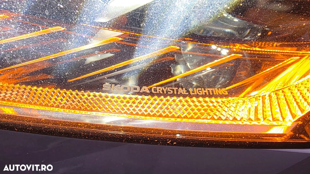 Skoda Octavia Combi 2.0 TDI DSG Tour - 12