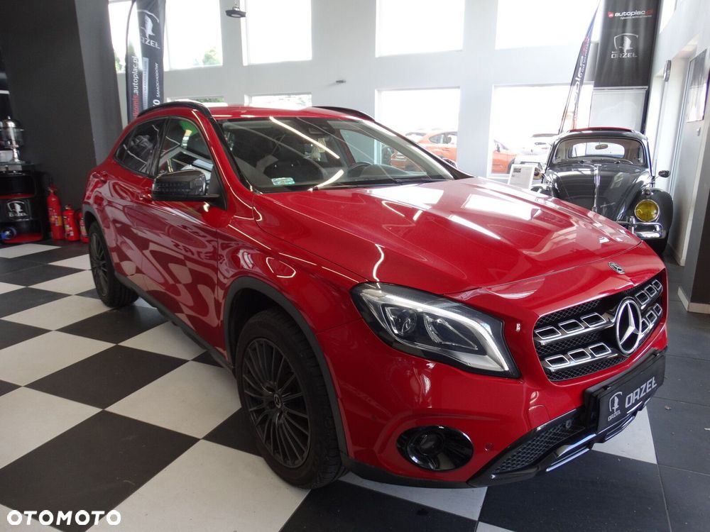 Mercedes-Benz GLA - 6