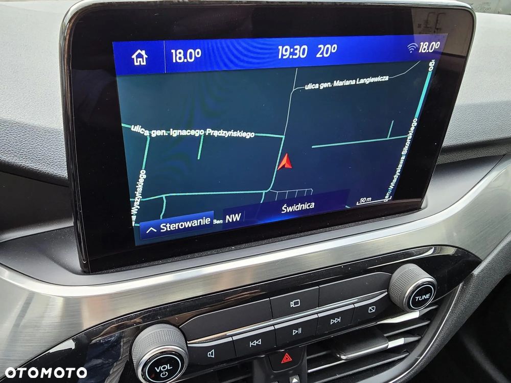 Ford Kuga 1.5 EcoBoost FWD Titanium X - 19