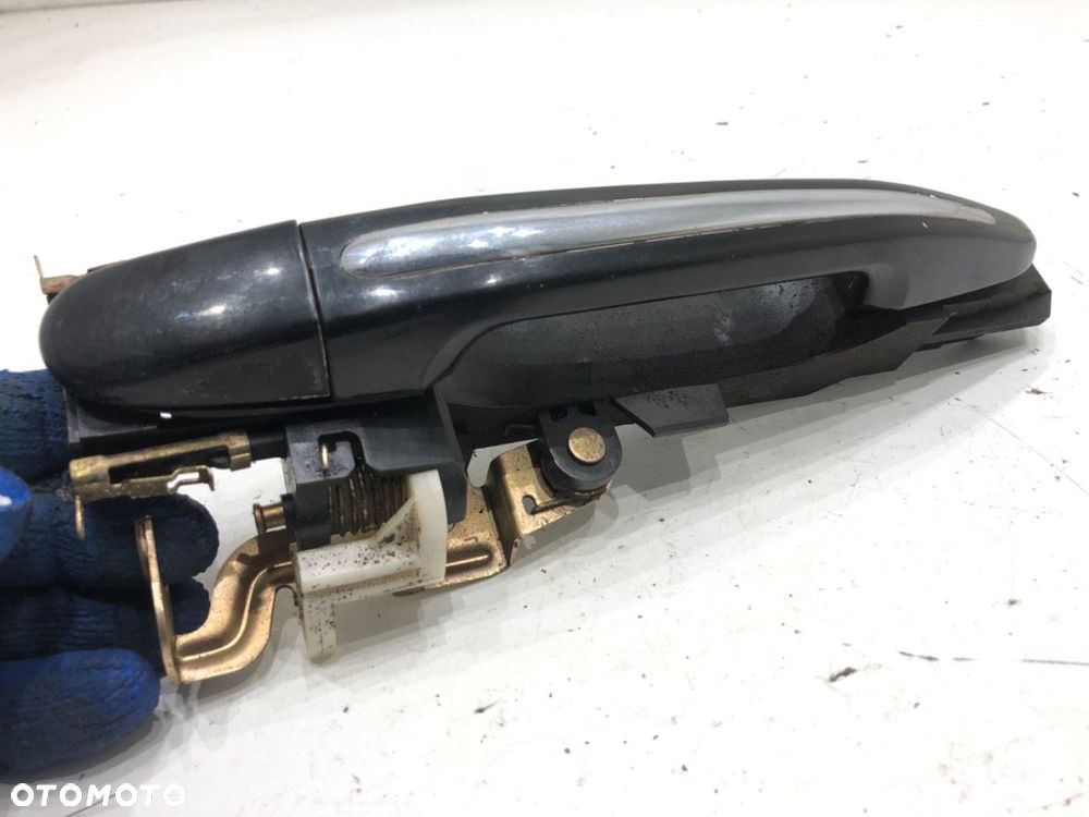 KLAMKA ZEWNĘTRZNA LEWY TYŁ  SSANGYONG CHAIRMAN (HT_) 1997 - 2022 3.2 165 kW [225 KM] benzyna 2011 - 2