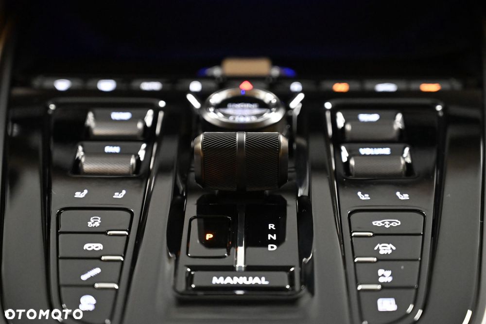 Aston Martin DBX707 - 21