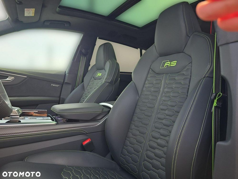 Audi RS Q8 - 19