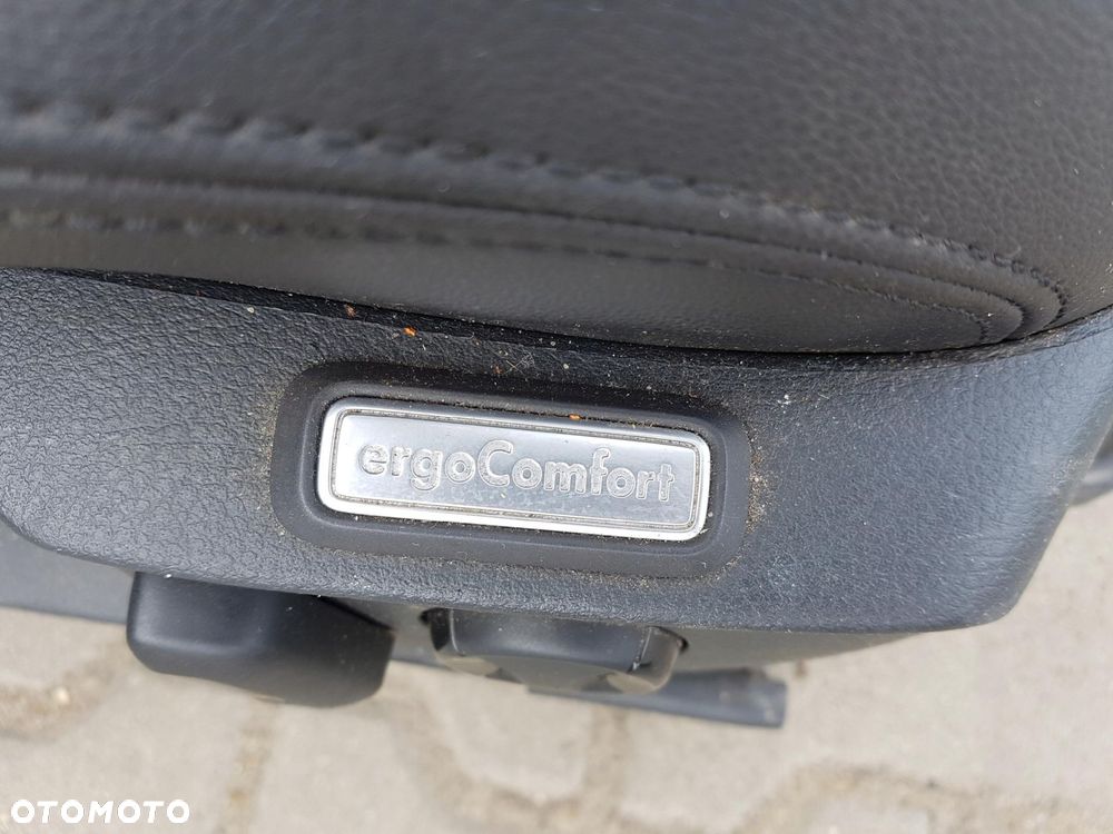 VW PASSAT B8 14-18r SEDAN FOTELE KANAPA ALCANTARA - 9