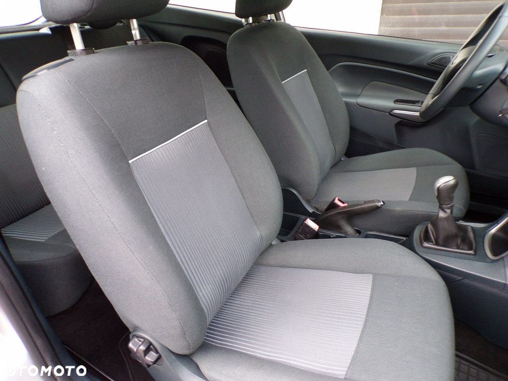 Ford Fiesta - 21