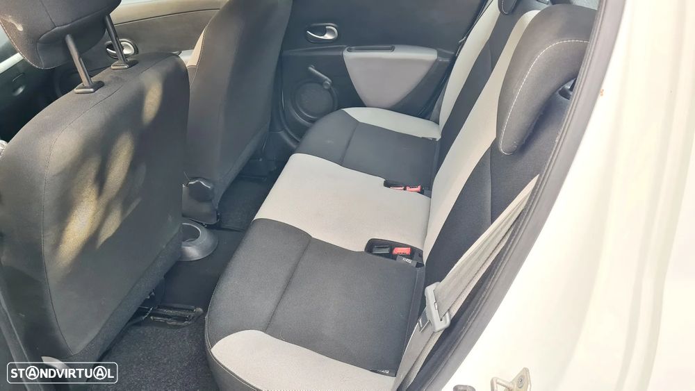 Renault Clio 1.5 dCi Dynamique 98g - 11