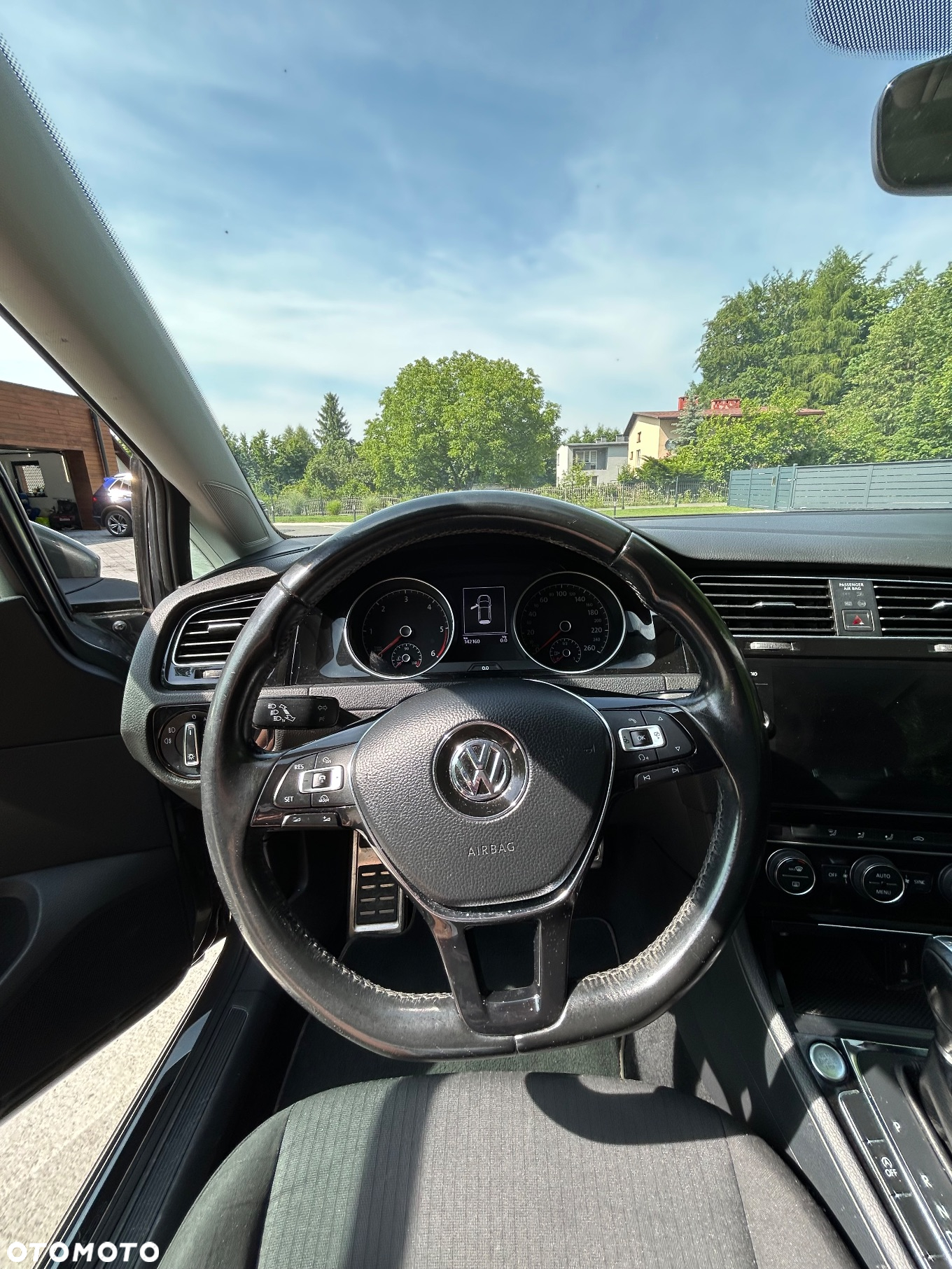 Volkswagen Golf - 20