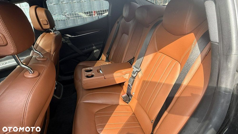Maserati Ghibli - 15