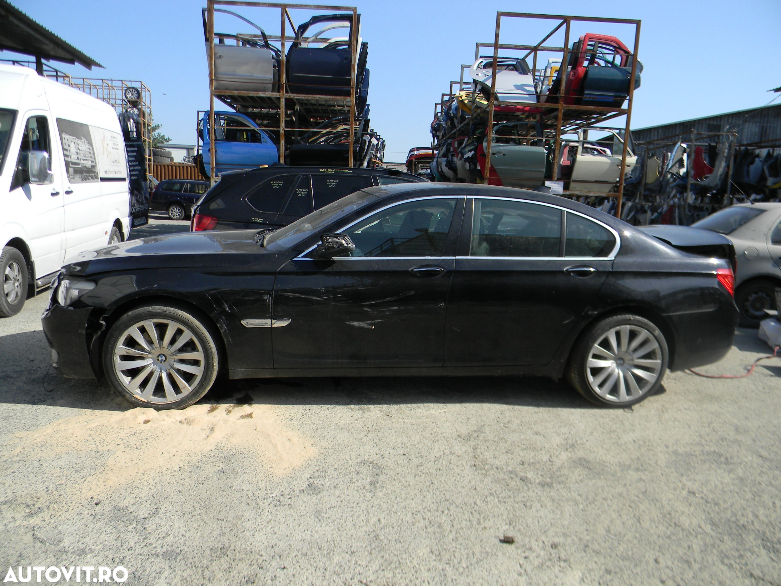 Dezmembrari  BMW 7 (F01, F02, F03, F04)  2008  > 2015 750 i Benzina - 2