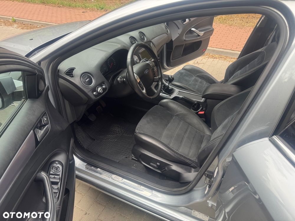 Ford Mondeo 2.2 TDCi Titanium X - 17