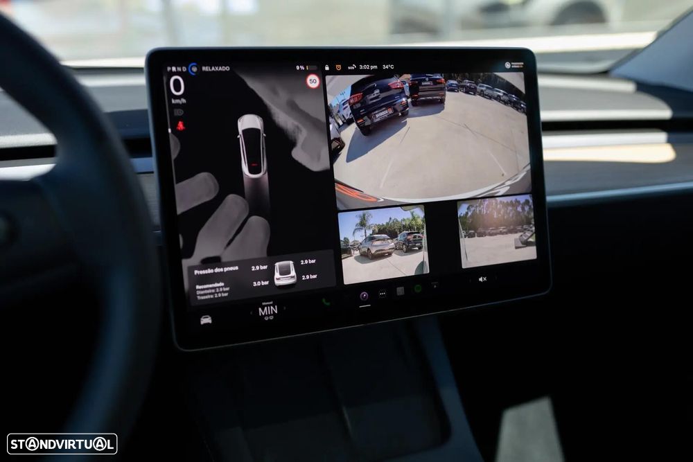Tesla Model Y Long Range Dual Motor AWD - 18